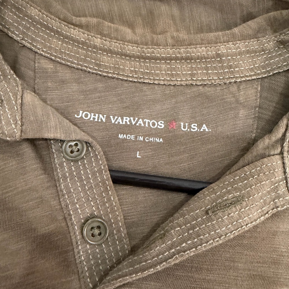 John Varvatos USA Brown Slub Cotton Polo Shirt Peace Sign Logo Size L - Picture 2 of 4